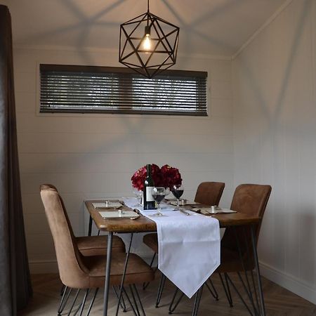 Hollicarrs - Honeycomb Lodge ยอร์ค ภายนอก รูปภาพ